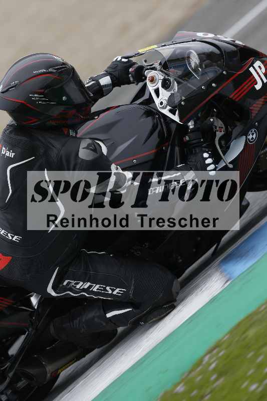 Archiv-2025/02 28.-31.01.2025 Moto Center Thun Jerez/gruen-green/160